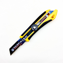 Нож 18 мм Профи артикул 5607