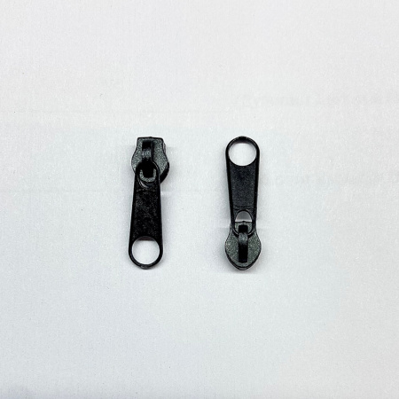 Бегунок № 3 322 черн на витую молнию